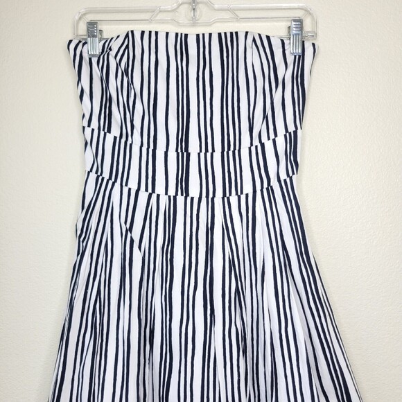 Club Monaco Striped Knee Length Dress Black White Women’s Size 0 Fit And Flare - Picture 2 of 16